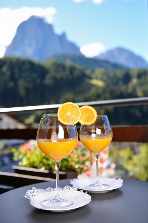 Vitalpina Hotel Dosses Santa Cristina Val Gardena Esterno foto