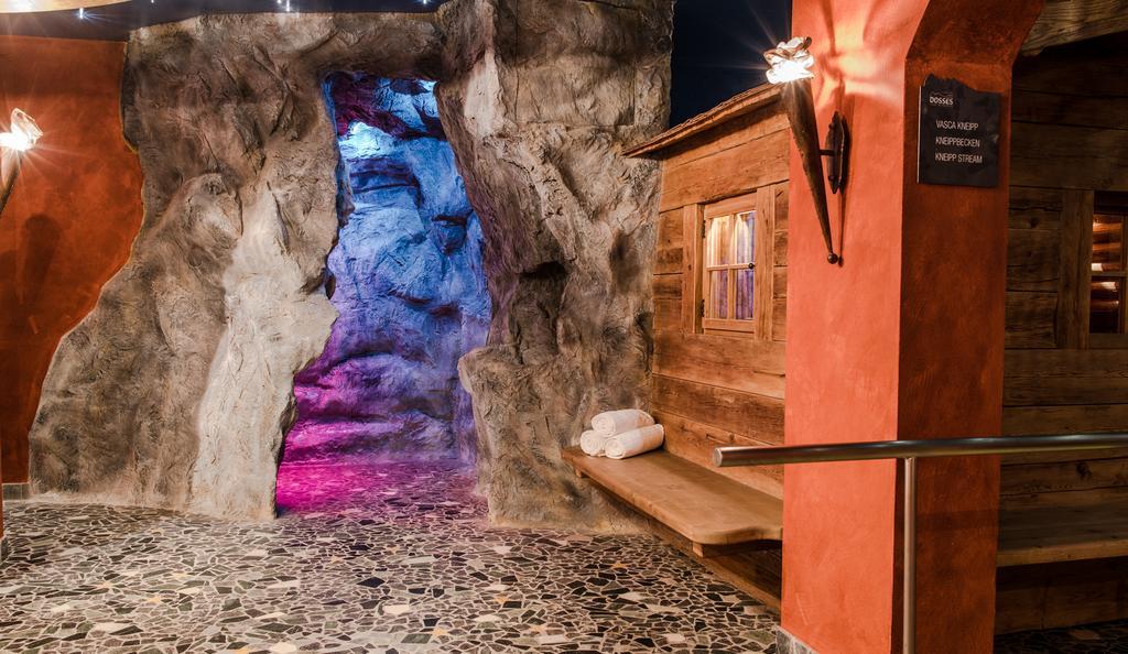 Vitalpina Hotel Dosses Santa Cristina Val Gardena Esterno foto
