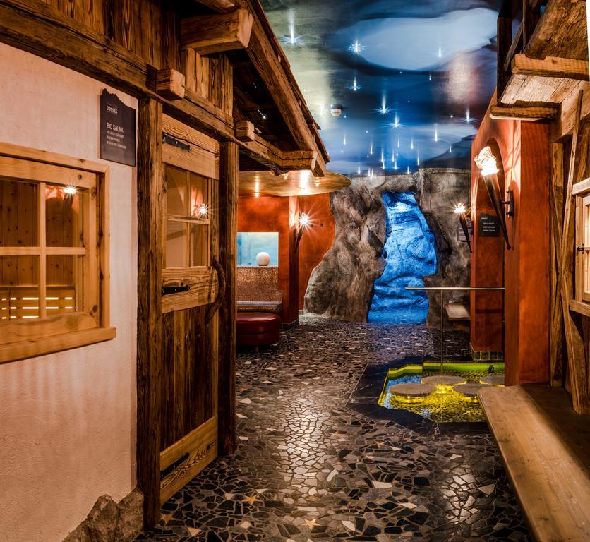 Vitalpina Hotel Dosses Santa Cristina Val Gardena Esterno foto