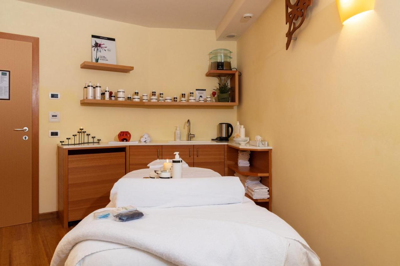 Vitalpina Hotel Dosses Santa Cristina Val Gardena Esterno foto